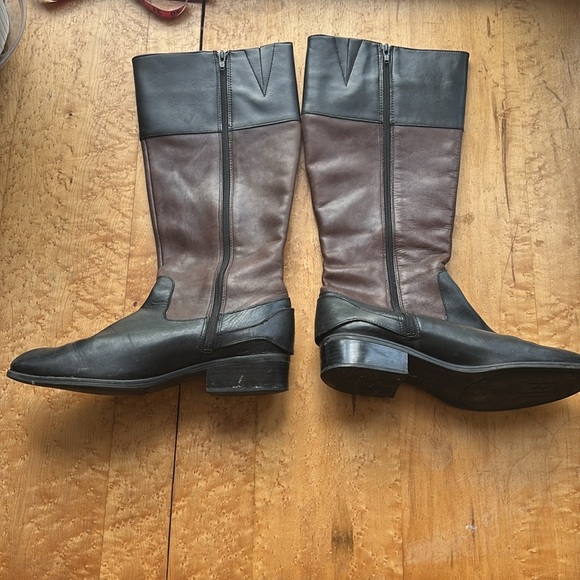 Ralph Lauren two toned boots size 10b - Picture 2 of 7